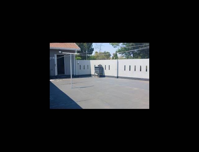 4 BEDROOM HOUSE FOR SALE IN BRACKENHURST